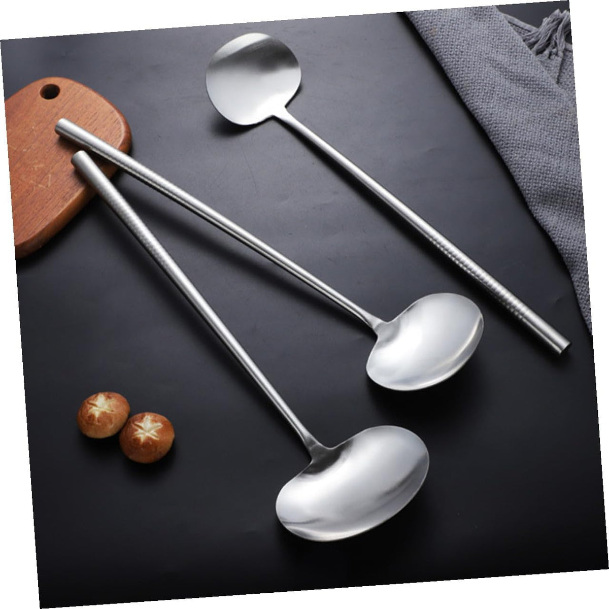 Stainless Steel Wok Spatula Long Handle Large Cooking Spoon Kitchen Utensil for Stir Frying Commercial Restaurant Use